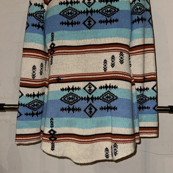 Powder River Outfitters Women’s Southwestern Print Cardigan Sweater - Picture 6 of 8